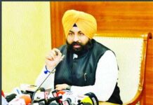 ਸਰਕਾਰੀ ਸਕੂਲਾਂ ਦੇ 305 ਵਿਦਿਆਰਥੀਆਂ ਨੇ ਪਾਸ ਕੀਤੀ ਜੇ ਈ ਈ ਮੇਨ ਪ੍ਰੀਖਿਆ : ਬੈਂਸ