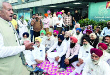 ਕਮਿਊਨਿਸਟ ਆਗੂਆਂ ਵੱਲੋਂ ਗਗਨਦੀਪ ਰੰਧਾਵਾ ਦੇ ਪਰਵਾਰ ਨੂੰ ਪੂਰਨ ਸਹਿਯੋਗ ਦਾ ਭਰੋਸਾ