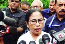 ਬੰਗਾਲੀ ਬੋਲਣ ਵਾਲਿਆਂ ਦੀਆਂ ਵੋਟਾਂ ’ਤੇ ਫੇਰੀ ਜਾ ਰਹੀ ਹੈ ਲਕੀਰ : ਮਮਤਾ