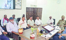 ਪ੍ਰਸ਼ਾਸਨ ਵੱਲੋਂ ਟਰੇਡ ਯੂਨੀਅਨਾਂ ਨਾਲ ਵਿਚਾਰ-ਵਟਾਂਦਰਾ