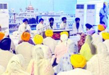 ਕਾਨੂੰਨਘਾੜੇ ਅਕਾਲ ਤਖਤ ਦੀ ਅਥਾਰਟੀ ਅੱਗੇ ਨਤਮਸਤਕ