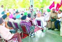 ਪੀ ਆਰ ਟੀ ਸੀ ਦੇ ਰਿਟਾਇਰਡ ਮੁਲਾਜ਼ਮਾਂ ਵੱਲੋਂ ਜ਼ੋਰਦਾਰ ਰੋਸ ਰੈਲੀ