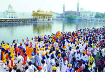 ਸ੍ਰੀ ਗੁਰੂ ਗ੍ਰੰਥ ਸਾਹਿਬ ਦੇ ਪਹਿਲੇ ਪ੍ਰਕਾਸ਼ ਪੁਰਬ ਦੇ ਸੰਬੰਧ ‘ਚ ਨਗਰ ਕੀਰਤਨ ਸਜਾਇਆ